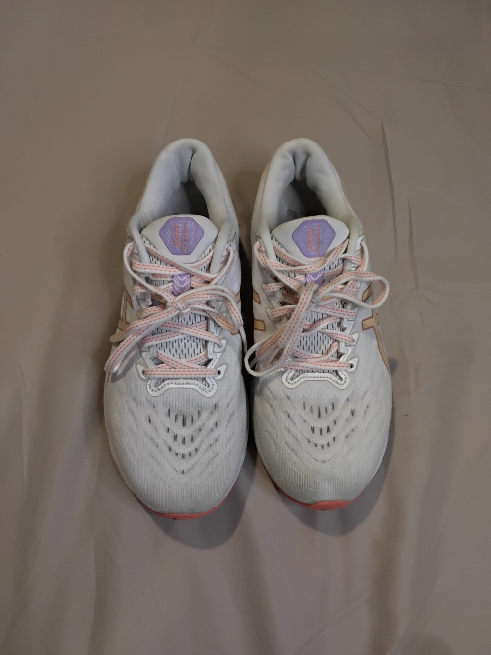 Asics GT 2000 11 Women's Sz 9 White Orange Running Shoes.
